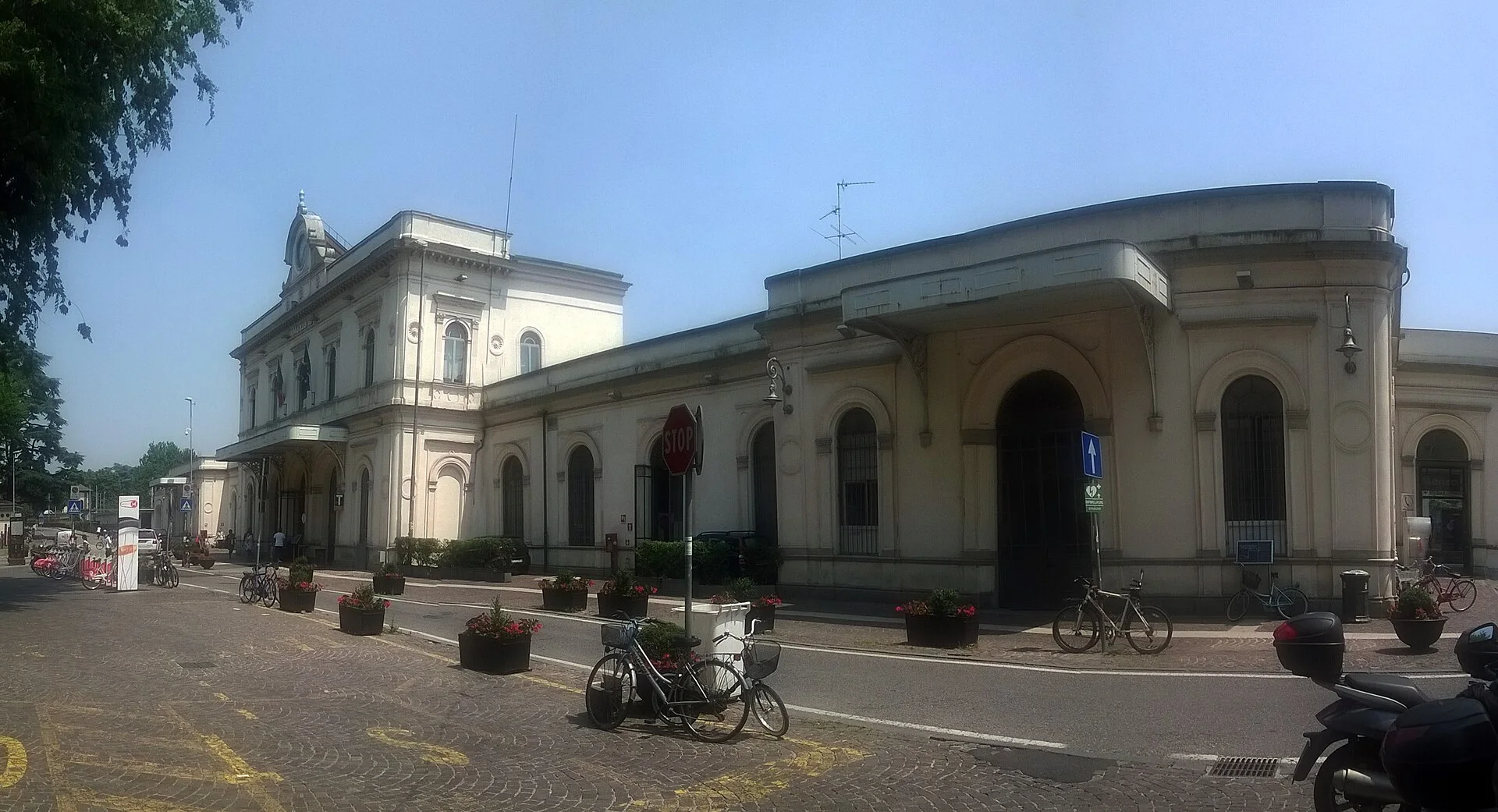 Monza